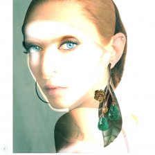 Hemmerle. Green Earrings